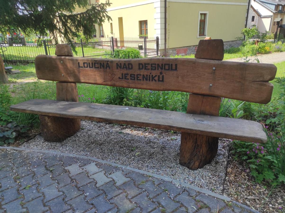 Dobre Misto Lejlighed Loučná nad Desnou Eksteriør billede